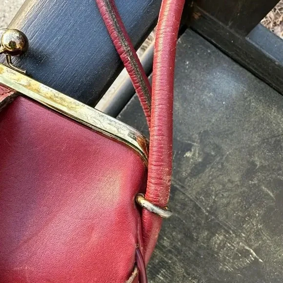 Etienne Aigner Burgundy Shoulder Bag with Gold Details - Picture 6 of 6